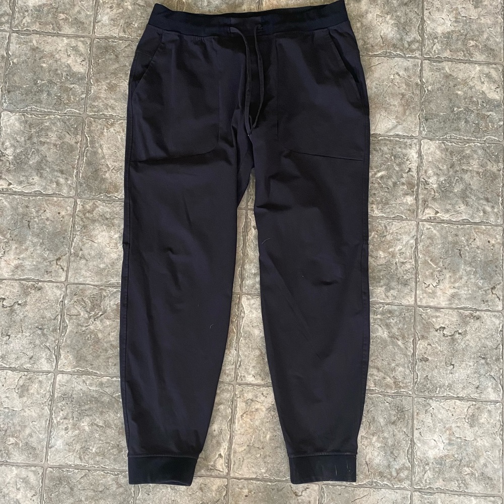 Men’s XL Lululemon Joggers